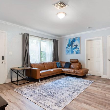 Hollywood Peaceful Hostel Экстерьер фото
