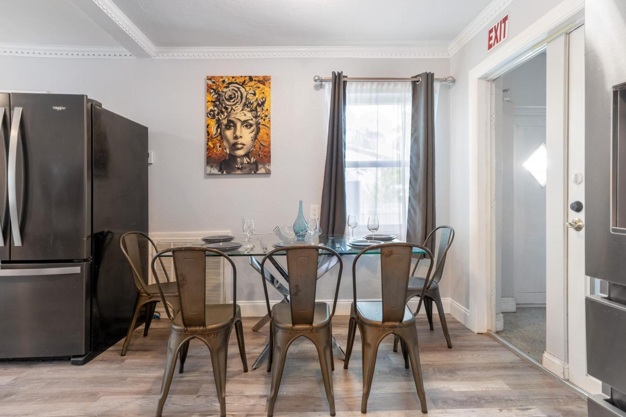 Hollywood Peaceful Hostel Экстерьер фото